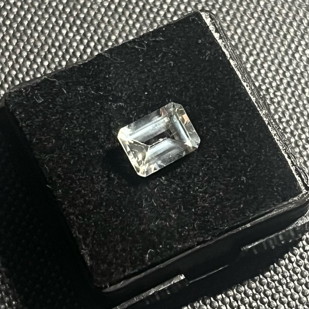 1.80 Carat Rectangular Cut Lab Created White Topa… - image 1